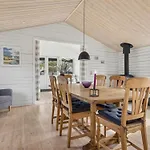 Thorsten - 500m From The Sea By Interhome